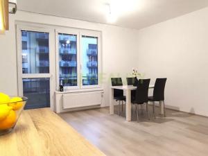 Prodej bytu 2+kk, Praha - Čakovice, Bermanova, 62 m2