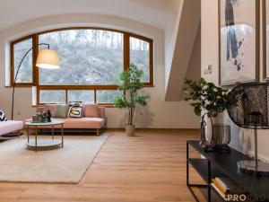 Pronájem bytu 2+kk, Třebíč - Vnitřní Město, Karlovo nám., 116 m2
