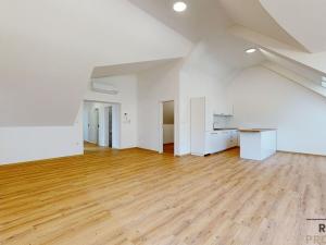 Pronájem bytu 2+kk, Třebíč - Vnitřní Město, Karlovo nám., 116 m2