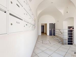 Pronájem bytu 2+kk, Třebíč - Vnitřní Město, Karlovo nám., 116 m2