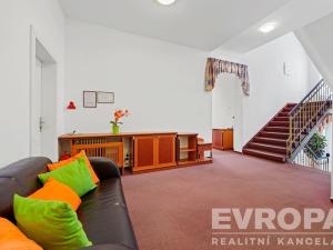 Prodej vily, Karlovy Vary, Balbínova, 650 m2