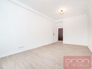 Pronájem bytu 2+kk, Praha - Libeň, Novákových, 42 m2