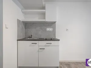 Prodej bytu 1+kk, Praha - Žižkov, Husitská, 16 m2