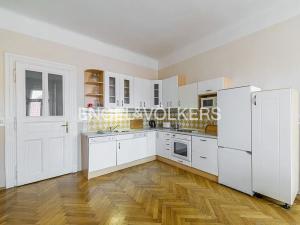 Pronájem bytu 3+kk, Praha - Nové Město, V jirchářích, 90 m2