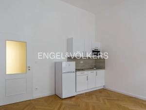 Pronájem bytu 1+kk, Praha - Nové Město, Rašínovo nábřeží, 26 m2