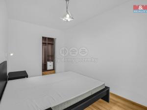 Pronájem bytu 2+kk, Praha - Modřany, Mladenovova, 48 m2