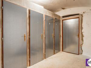 Prodej garážového stání, Praha - Žižkov, Husitská, 13 m2