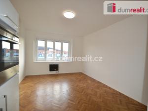 Pronájem bytu 1+kk, Praha - Vršovice, Přípotoční, 30 m2