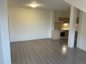 Prodej bytu 3+kk, Milovice, Slepá, 76 m2