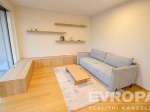 Pronájem bytu 2+kk, Praha - Smíchov, Podbělohorská, 57 m2