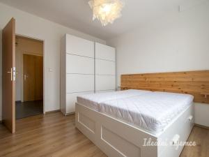 Pronájem bytu 2+kk, Praha - Krč, Štúrova, 39 m2