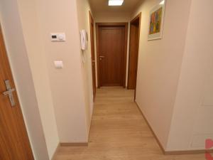 Pronájem bytu 3+kk, Praha - Háje, Loosova, 94 m2