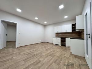 Pronájem bytu 2+kk, Hodonín, Národní třída, 48 m2