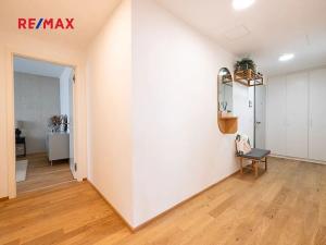 Prodej bytu 3+kk, Praha - Radlice, U Komína, 75 m2