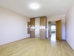 Pronájem rodinného domu, Horoměřice, Do Oříšků, 240 m2