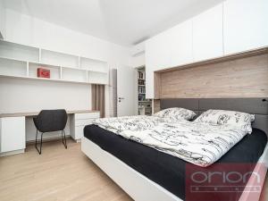 Prodej bytu 2+kk, Praha - Braník, Skálové, 262 m2