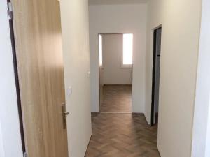 Pronájem bytu 2+1, Olomouc, Kmochova, 60 m2