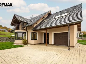 Prodej rodinného domu, Jenišov - Pod Rohem, K Rohu, 205 m2