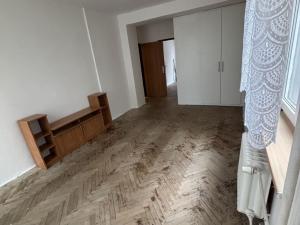 Prodej bytu 2+1, Bukovany, 58 m2