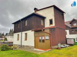 Prodej rodinného domu, Srní, 1002 m2