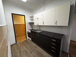 Pronájem bytu 2+1, Zlín, Dlouhá, 56 m2
