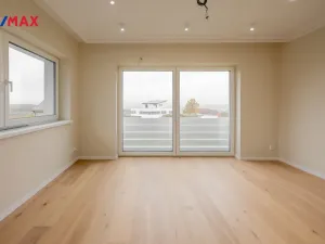 Prodej rodinného domu, Jenišov, 178 m2