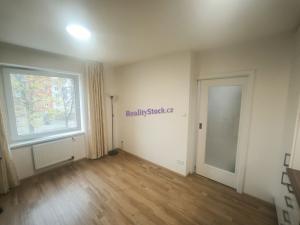 Pronájem bytu 2+kk, Praha - Hloubětín, Na obrátce, 31 m2