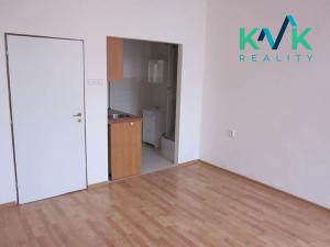 Pronájem bytu 1+kk, Karlovy Vary, Krále Jiřího, 22 m2