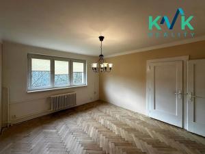 Prodej bytu 3+1, Ostrov, Lipová, 79 m2