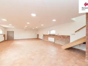 Pronájem obchodního prostoru, Dobronín, 230 m2