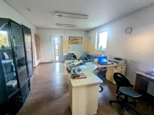 Prodej výrobních prostor, Hodonín, Velkomoravská, 230 m2