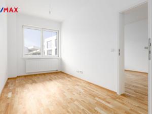 Prodej bytu 2+kk, Karlovy Vary, Šumavská, 86 m2