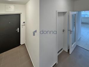 Pronájem bytu 2+kk, Praha - Letňany, Škrábkových, 52 m2