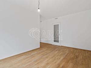 Pronájem bytu 2+kk, Praha - Smíchov, Šiklové, 45 m2