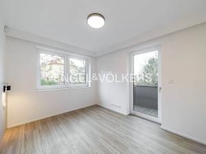 Pronájem bytu 3+kk, Praha - Libeň, V Holešovičkách, 74 m2