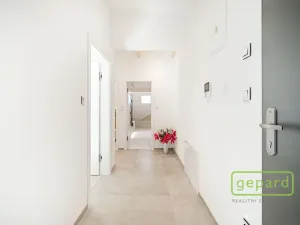 Prodej bytu 3+kk, Praha - Bohnice, V Zámcích, 92 m2