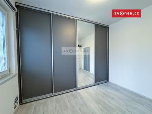 Pronájem bytu 3+1, Zlín, Benešovo nábřeží, 68 m2