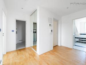 Prodej bytu 3+1, Praha - Strašnice, U kombinátu, 112 m2