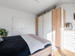 Prodej bytu 2+kk, Praha, Formanská, 56 m2