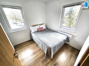 Pronájem bytu 2+kk, Tachov, Na Třešňovce, 36 m2