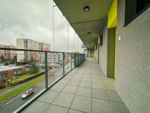 Pronájem bytu 1+kk, Praha - Horní Měcholupy, Milánská, 32 m2