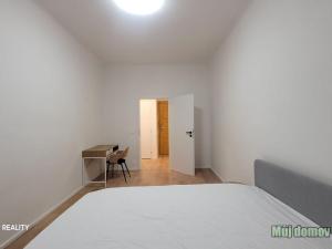 Pronájem bytu 2+kk, Praha - Dejvice, Zikova, 69 m2