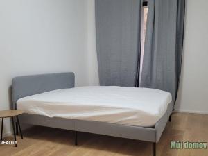 Pronájem bytu 2+kk, Praha - Dejvice, Zikova, 69 m2