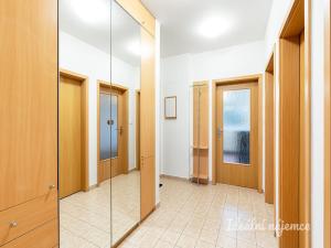 Pronájem bytu 3+kk, Praha - Motol, Jeřabinová, 60 m2