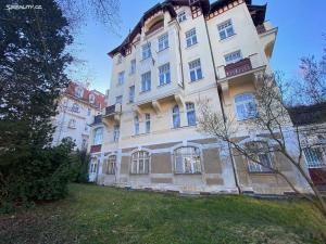 Prodej bytu 3+1, Karlovy Vary, Krále Jiřího, 89 m2