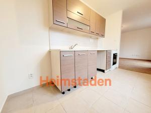 Pronájem bytu 1+kk, Havířov - Město, Hlavní třída, 30 m2