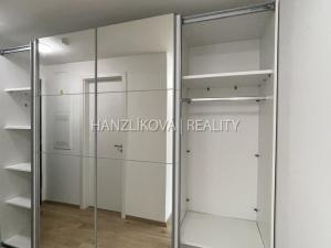 Pronájem bytu 2+kk, České Budějovice, Branišovská, 52 m2