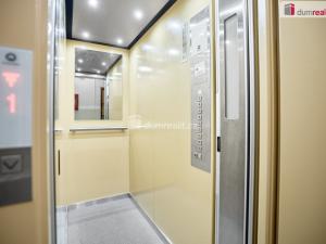 Prodej bytu 2+1, Ostrov, Kollárova, 52 m2