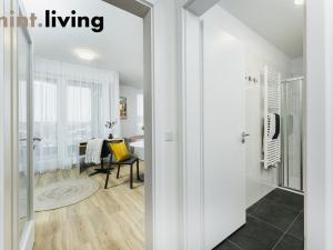 Pronájem bytu 1+kk, Praha - Vysočany, Odkolkova, 102 m2