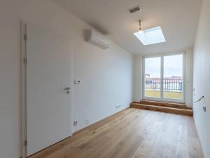 Prodej bytu 3+kk, Praha - Karlín, Pernerova, 86 m2